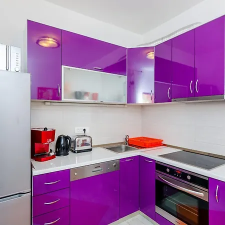 Holiday Avantgarde - Two Bedroom Holiday With Terrace And Sea View *