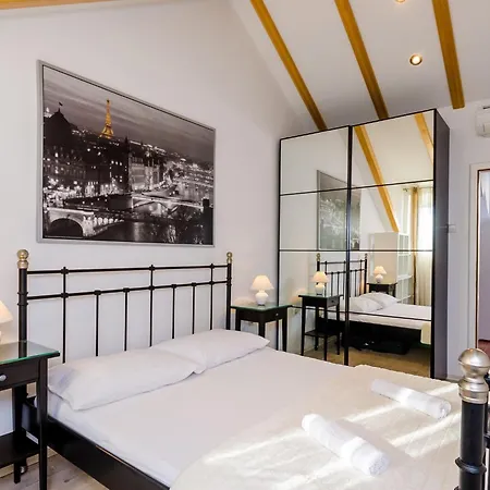 Avantgarde - Two Bedroom With Terrace And Sea View Holiday home