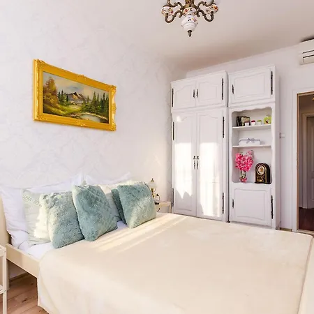 Holiday Avantgarde - Two Bedroom Holiday With Terrace And Sea View * Dubrownik